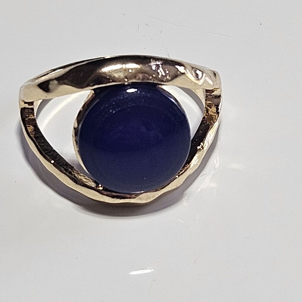 Gold Tone Round Blue Faux Stone Ring Size 8.5 - Picture 12 of 12